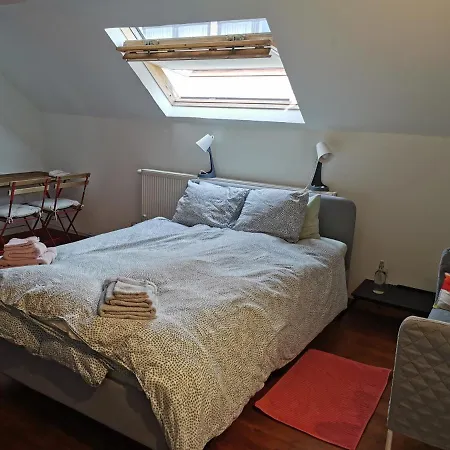 Backpackers - Comfortable But Not 5 Stars! *